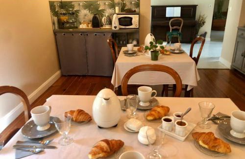 Yzeron Bed & Breakfast | La Maison du Parc