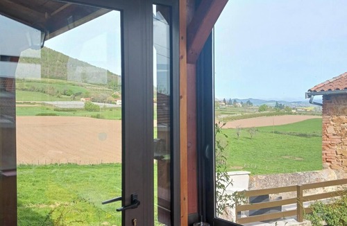 Ordilly House | La maison de Popey - 85 m² gîte in a quiet location, ideal for families & travellers