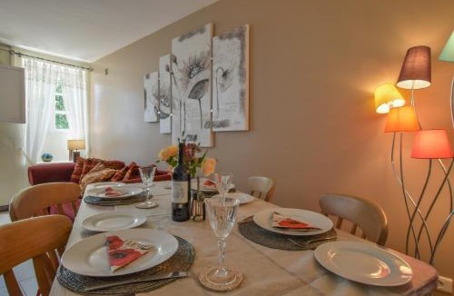 Civray House | La Maison Muguet