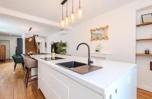 Saint-Remi House | La Maison Opaline