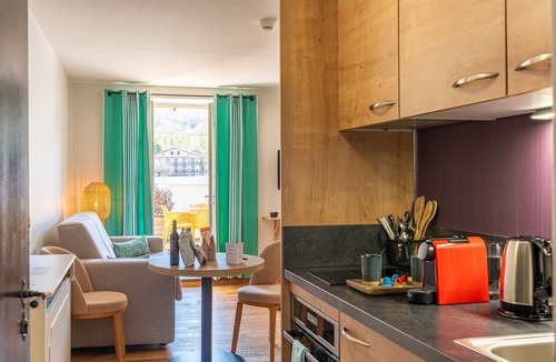 Ainhoa Hotel | LA MAISON OPPOCA