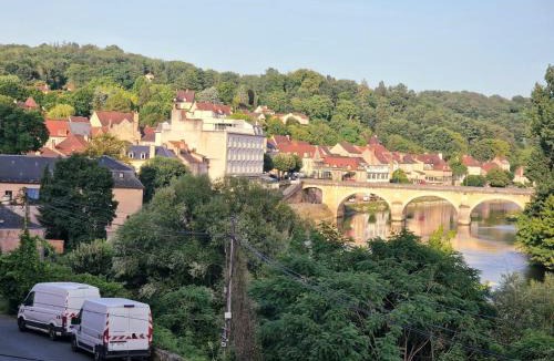 Le Bugue House | La maison rouge du belvédère