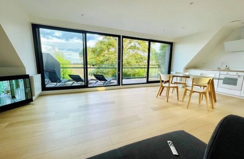 Steenwerck House | La Maison Rouge