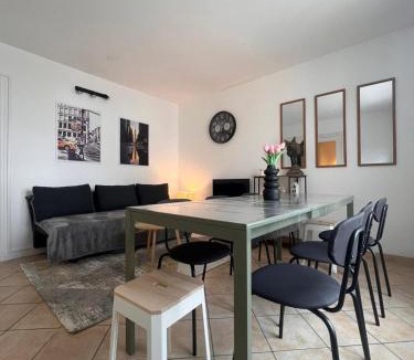 Les Epinettes House | La Maison Secrète EvryProche Paris
