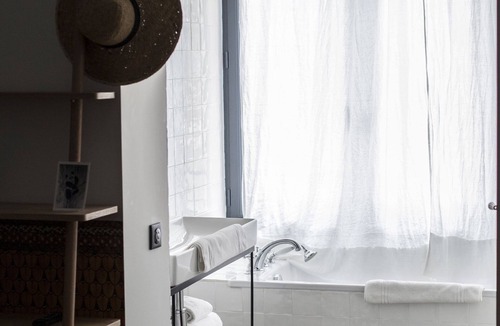 Arles City Centre Hotel | La Maison Volver
