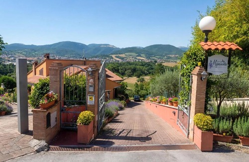 Fabriano Bed & Breakfast | La Mammola Bed&Breakfast