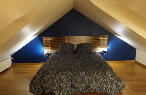 Bourges Apartment | La Manécanterie - Parking Privé Inclus en Cour Fermée