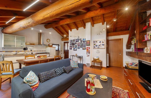 Pont-Saint-Martin Apartment | 'La Mansarda Del Viaggiatore' Apartment with Mountain View, Private Terrace & Wi-Fi