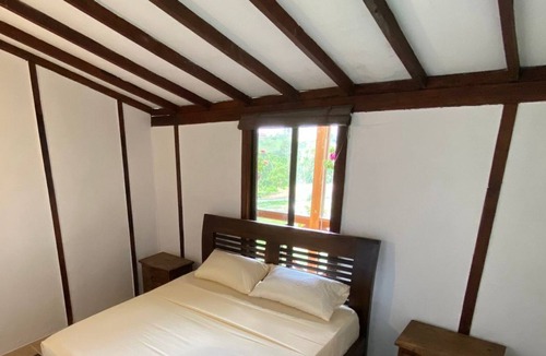 Alegrias Hotel | la milagrosa