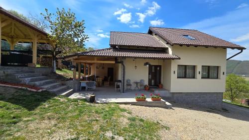Suncuius House | La Murmur de Padure