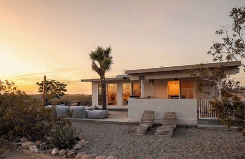 Joshua Tree House | La Noche Romantic Escape, Spa, Pool, Star Dome