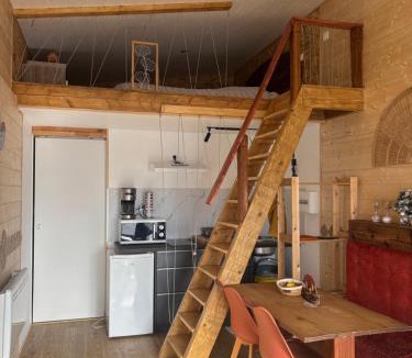 Tallard Apartment | La Palissandre