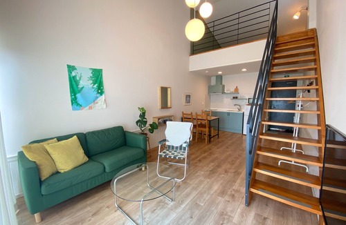 Jungmun Bed & Breakfast | La Pause B&B