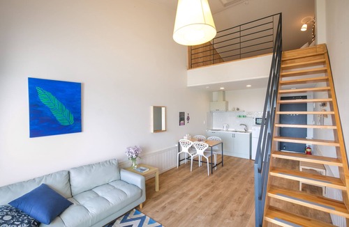 Jungmun Bed & Breakfast | La Pause B&B