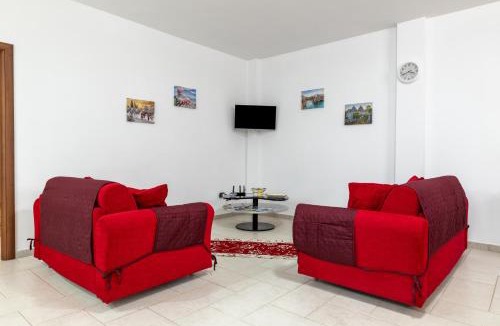 Latiano House | La Perla