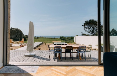 Plobannalec-Lesconil House | La Perle, 6 guests, 180° sea view, jacuzzi
