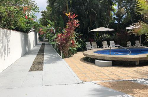 Jaco Bed & Breakfast | La Perlita