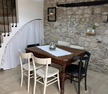 Montenero di Bisaccia House | La Pernice Bianca
