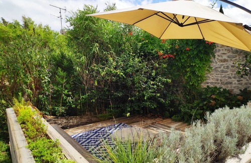 Graves-Saint-Amant House | La Petite Cagouille, pretty stone house with swimming pool