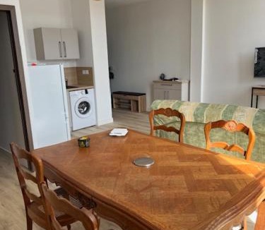 Marciac Bed & Breakfast | La Petite Ecole Chez Etche