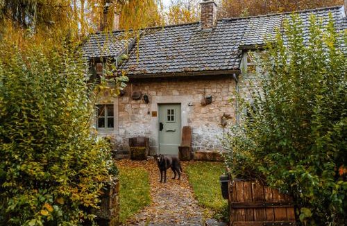 Clavier House | La Petite Foret 17th Cent Cottage near Durbuy