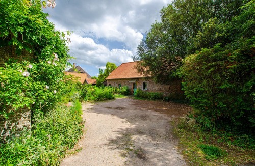 Varengeville-sur-Mer Ski Chalet | La Petite Maison, village center and beach accessible by foot
