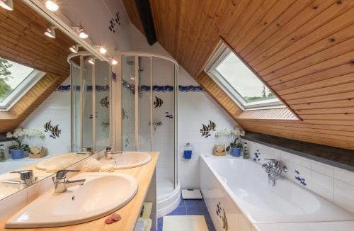 Bieville-Beuville House | La Petite Londe