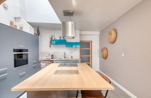 Montluel Apartment | La Petite Maison Centrale - T4 - Centre Montluel
