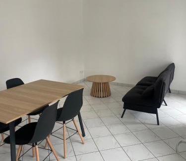 Force Apartment | La petite maison