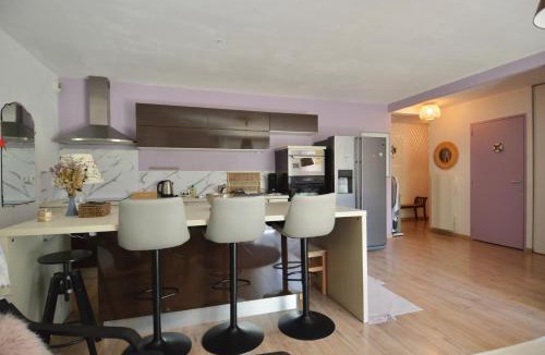 Courseulles-sur-Mer Apartment | La petite Marine, wifi et jardin à 100m de la mer