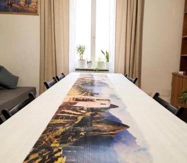 Vercurago Bed & Breakfast | La Piazza B&B