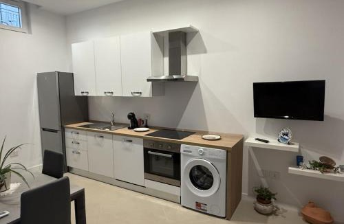 Sant'Antonio Abate Apartment | La Piazza