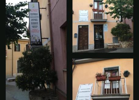 Austis House | La Piazzetta