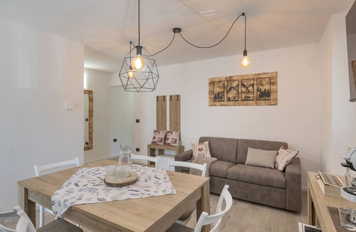 Temu Apartment | La piazzetta - Two Bedroom Apartment, Sleeps 6