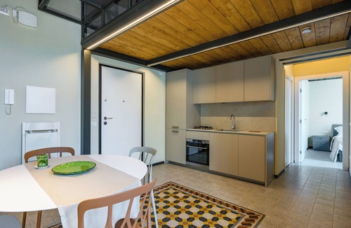 Vittorio Emanuele Apartment | La Pinacoteca Aparthotel by NapoliApartments
