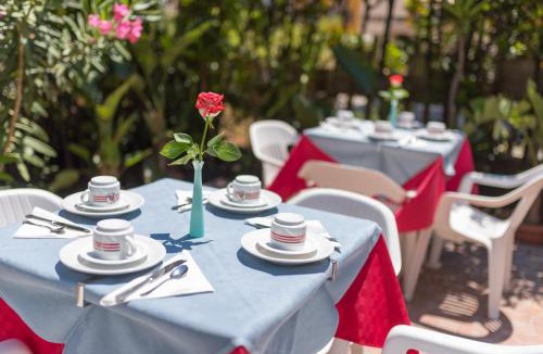 Roccalumera Hotel | La Piramide