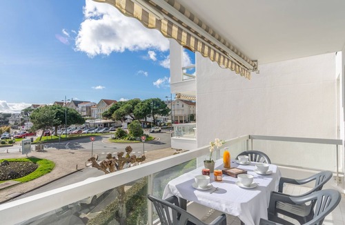 Pontaillac Apartment | La Plage by Interhome