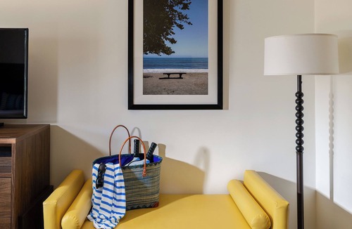 West Beach Hotel | La Playa Inn