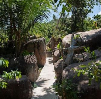 Grand'Anse Praslin Ski Chalet | La Pointe Beach Huts