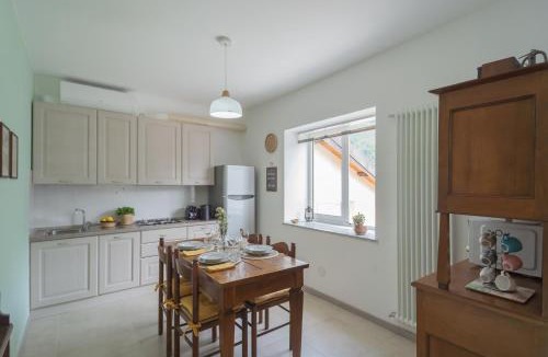 Laglio Apartment | La Quiete with Private Garden by Rent All Como