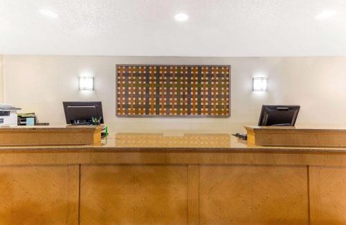 Redding Hotel | La Quinta by Wyndham Redding