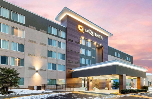 Lynnwood Hotel | La Quinta Inn by Wyndham Lynnwood