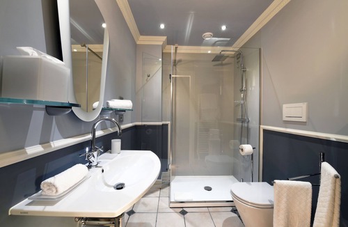 Monforte d'Alba Hotel | La Ribezza Boutique Hotel