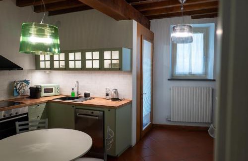 Oltretorrente Apartment | La Rocchetta - in centro storico Parma