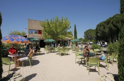 La Roque-d'Antheron House | La Roque d'Anthéron - Mobil-home - 6 pers - 3 bdrms - Swimming pool