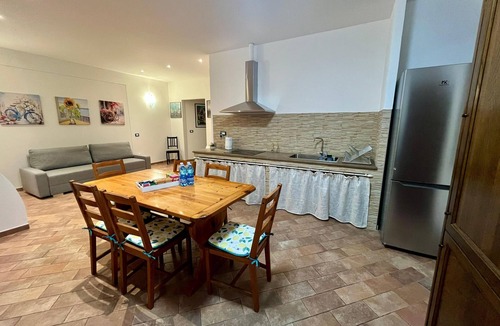 Casale Marittimo Apartment | La Rosa Dei Venti Ponente Apartment nestled in the countryside.