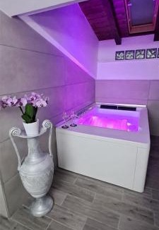 San Gemini House | La rosa rossa