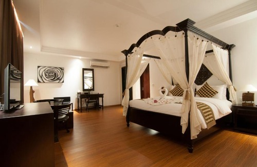 Chamkar Mon Hotel | La Rose Suites