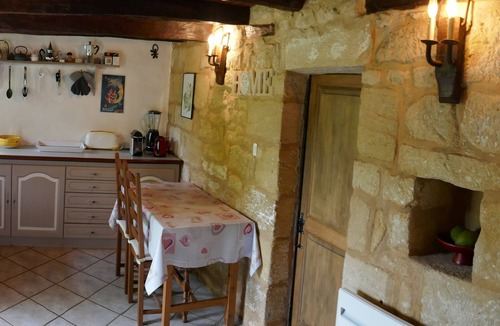Plazac House | La Roseraie - Authentic Périgord Noir house, between history and nature
