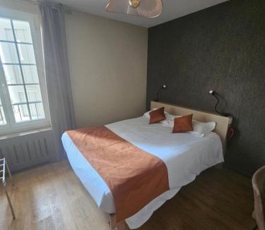 Bozouls Hotel | La Route d'Argent